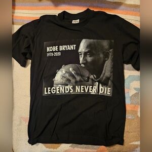 Los Angeles Lakers Kobe Bryant "Legends Never Die" Pro 5 T-Shirt XL Mamb…